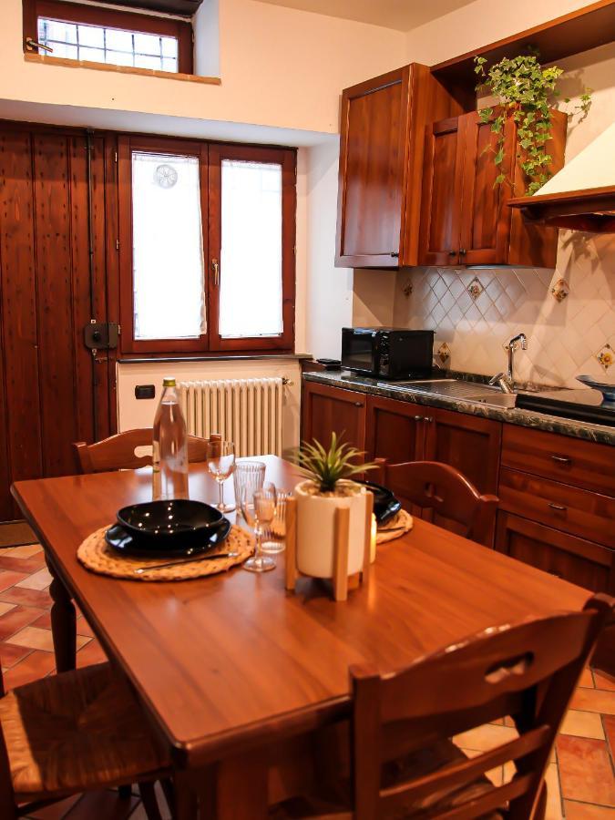 Appartement Casa Armanni - La Tua Casa Di Pietra à Gubbio Extérieur photo